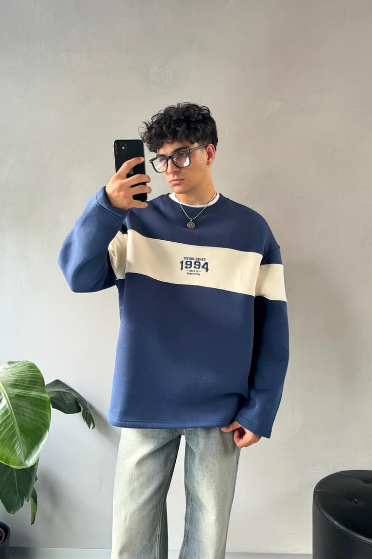 Writing Nakışlı Bisiklet Yaka Sweatshirt