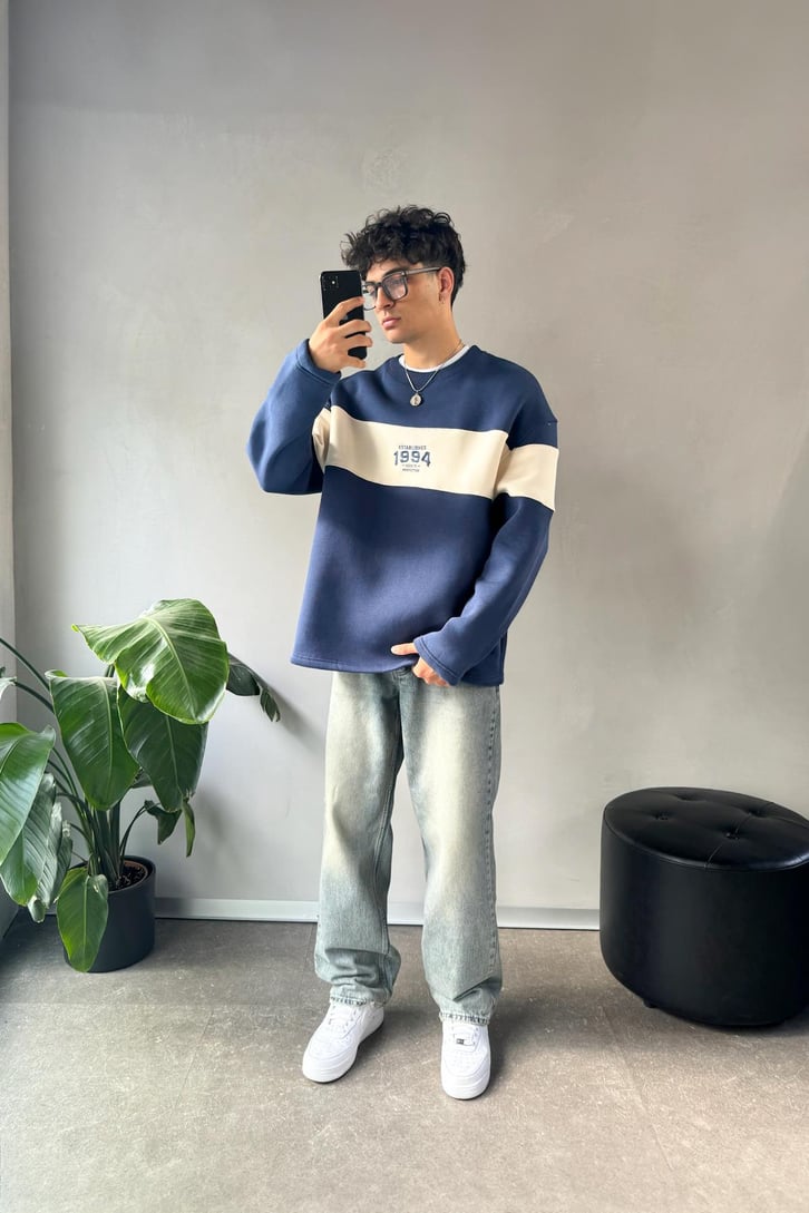 Writing Nakışlı Bisiklet Yaka Sweatshirt
