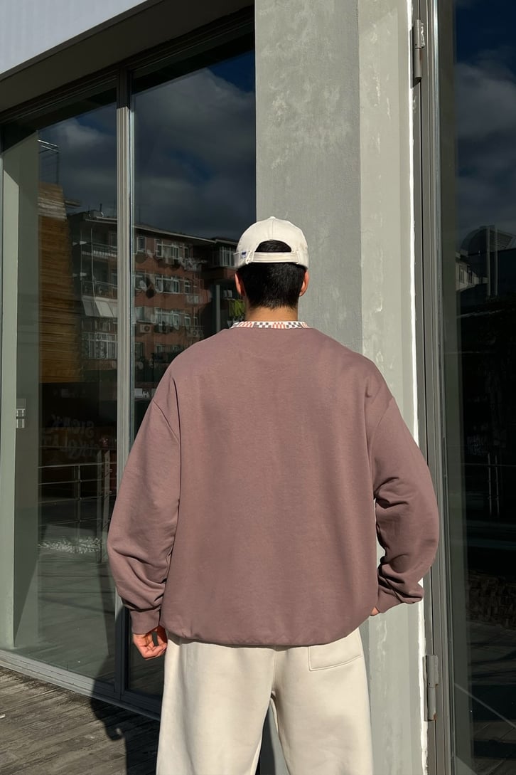 Yaka Detaylı Oversize Sweatshirt
