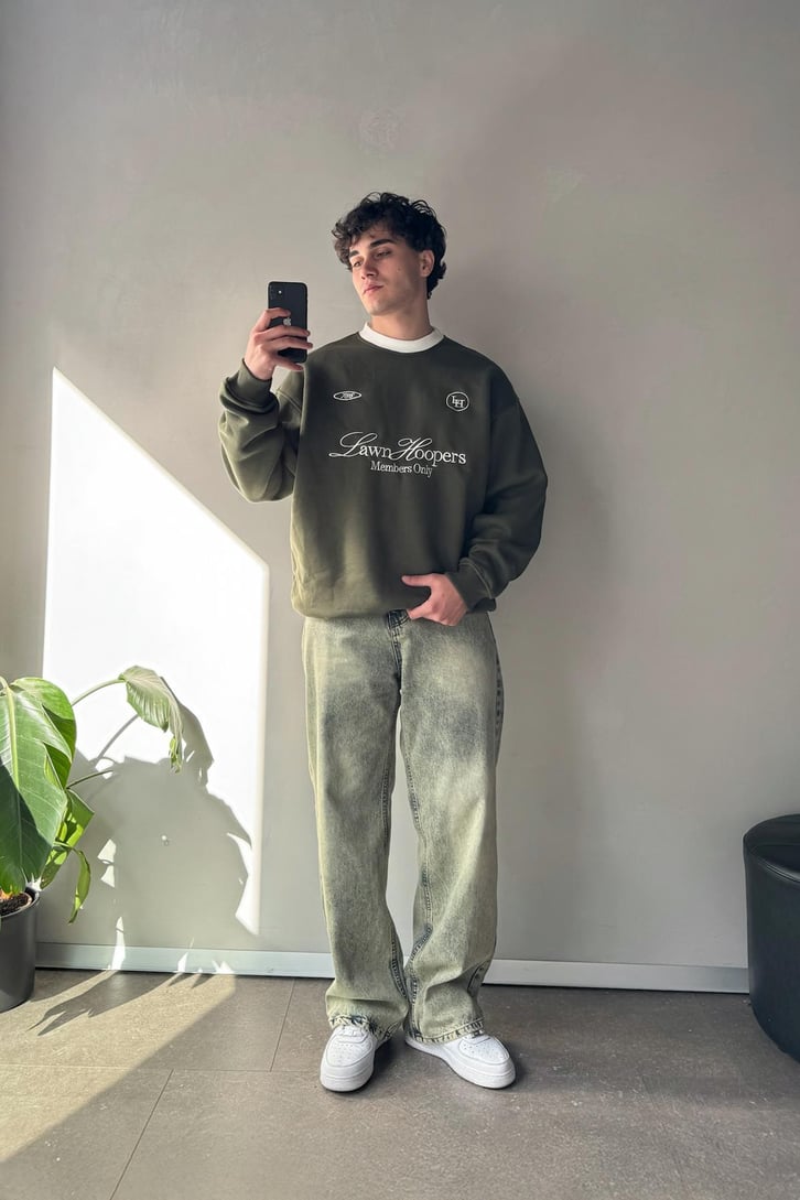 Yaka Garnili Lawn Hoopers Nakışlı Sweatshirt