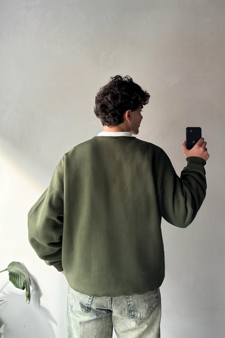 Yaka Garnili Lawn Hoopers Nakışlı Sweatshirt