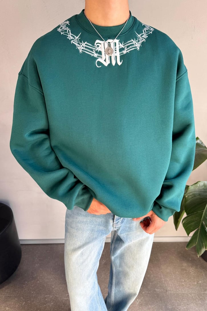 Yaka Nakışlı Oversize Sweatshirt