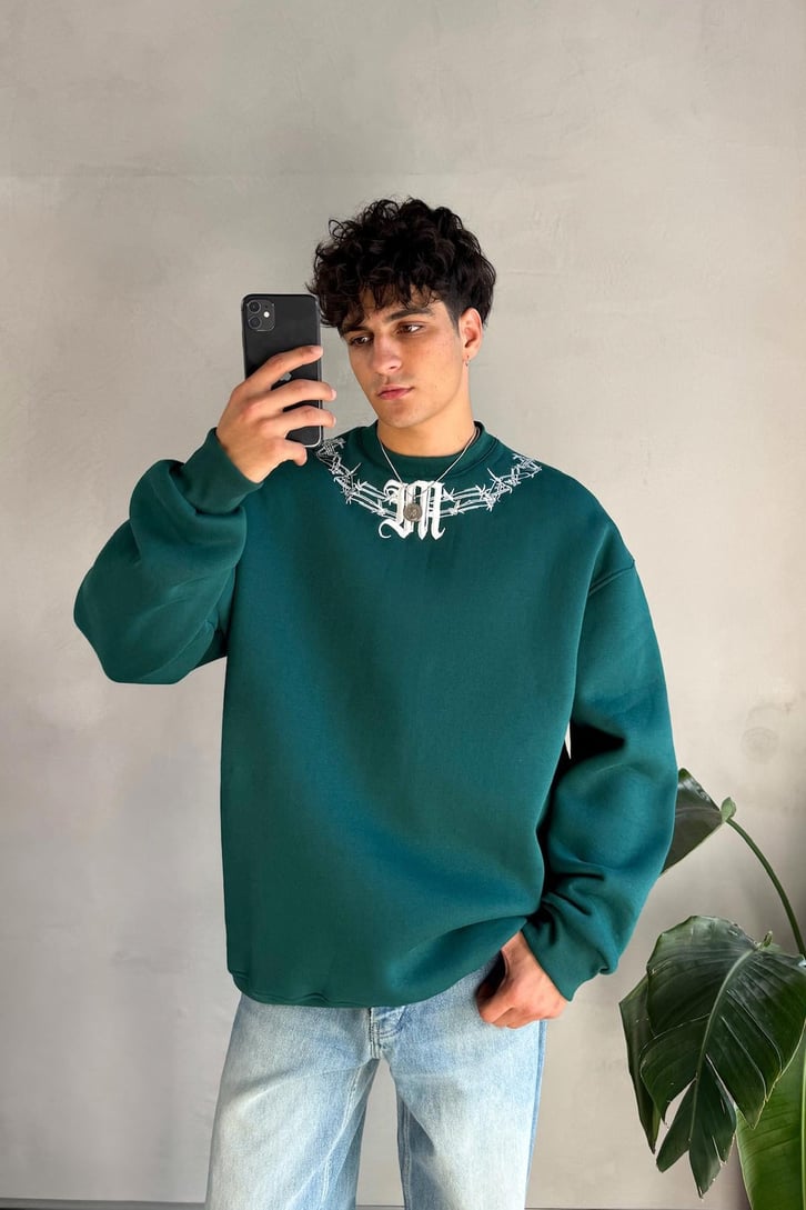 Yaka Nakışlı Oversize Sweatshirt