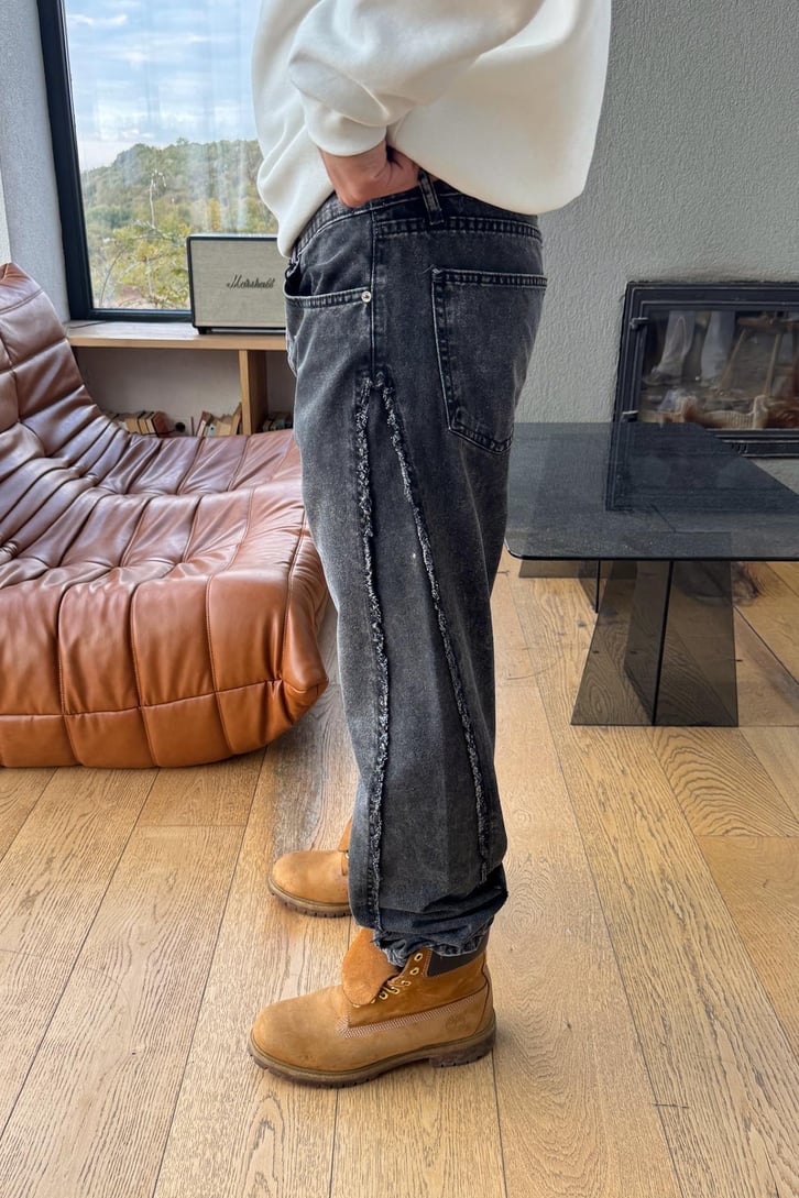 Yan Detay Regular Jean