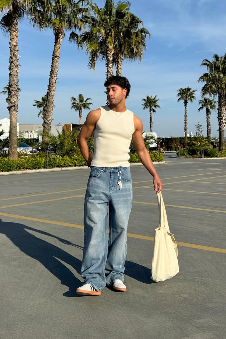 Yan Eskitme Detay Baggy Jean