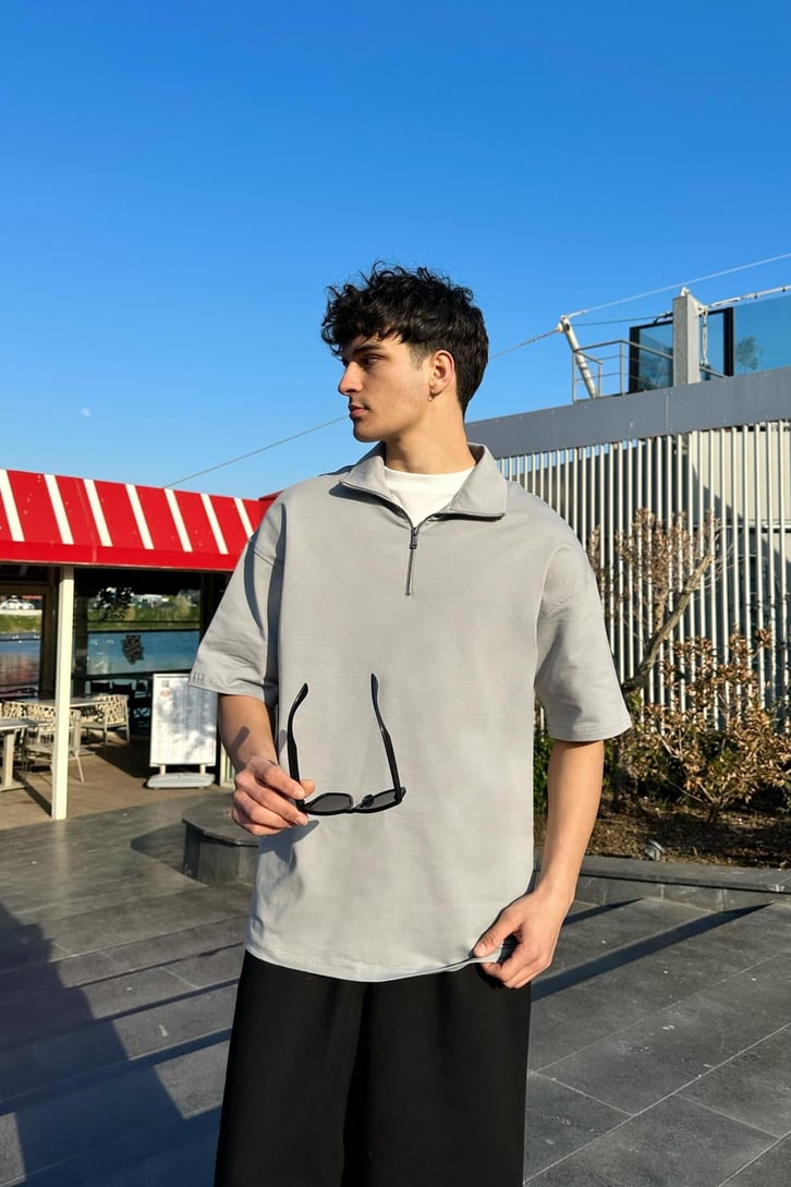 Yarım Fermuarlı Gri Oversize Tişört