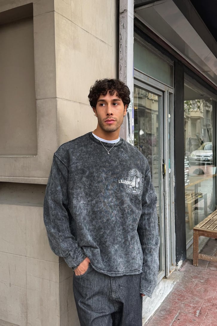 Yıkamalı Illusıon Baskılı Sweatshirt
