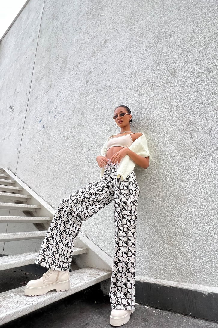 Yin Yang Desen Krem Baggy Jean