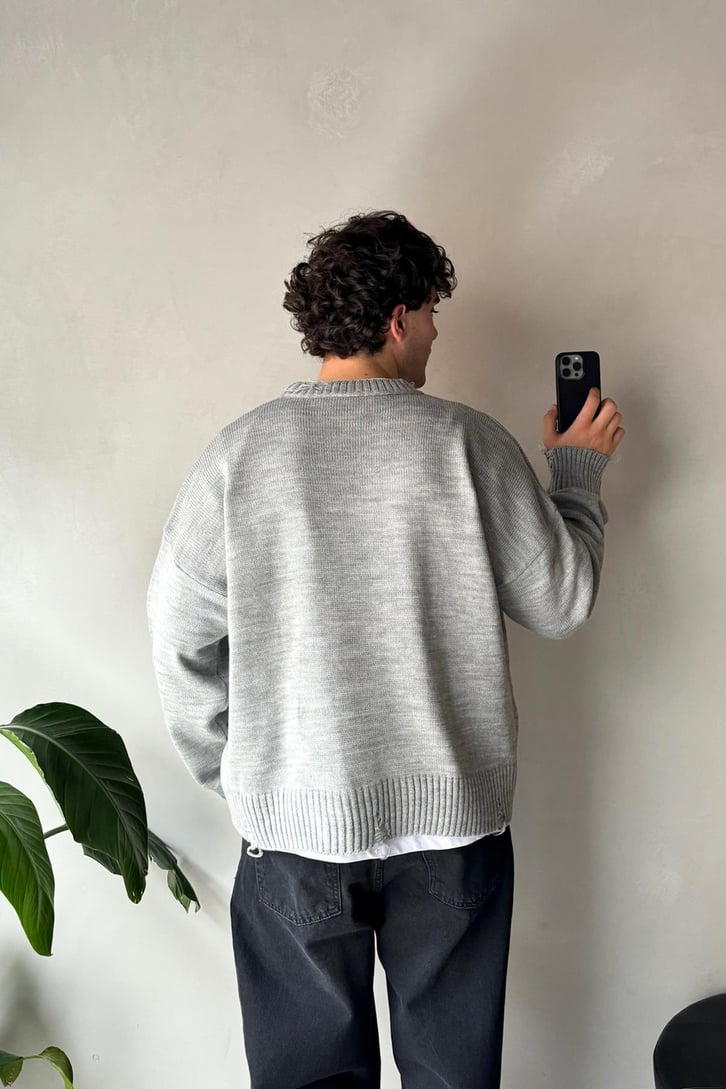 Yırtık Model Basic Kazak