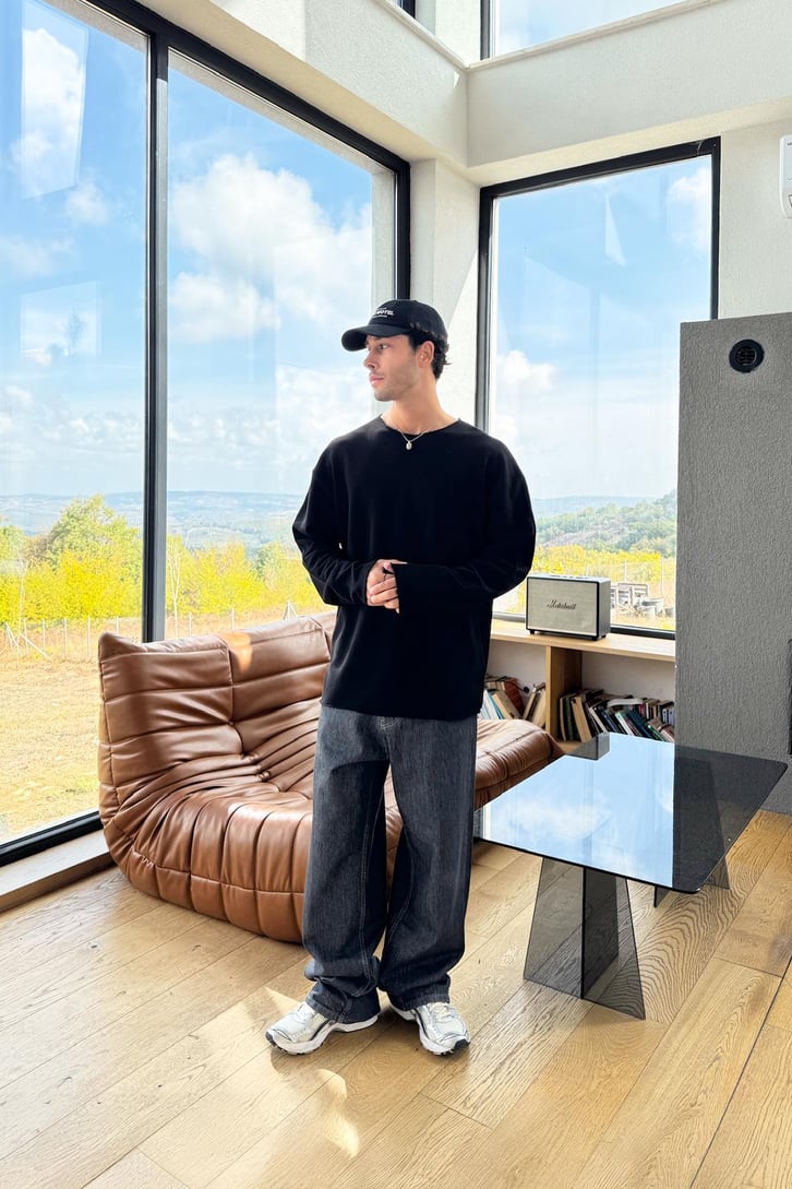 Yırtık Model Basic Sweat