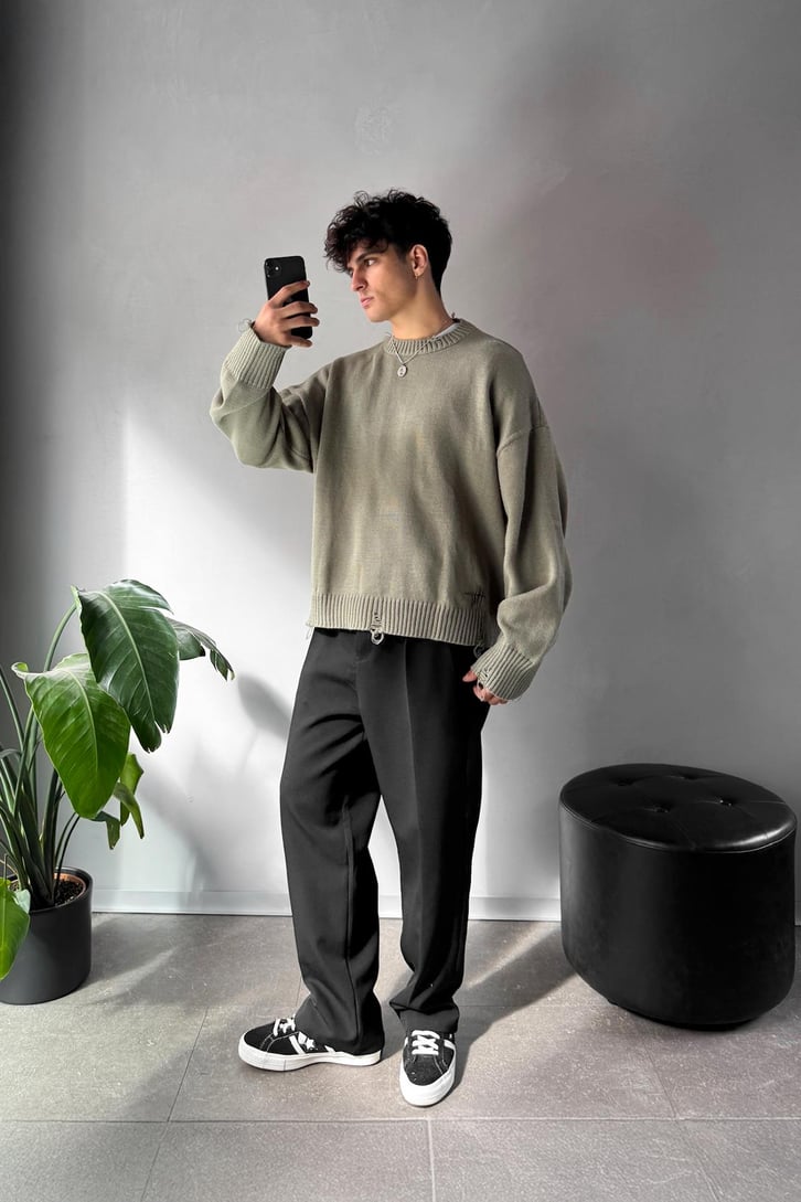 Yırtık Model Bisiklet Yaka Oversize Kazak