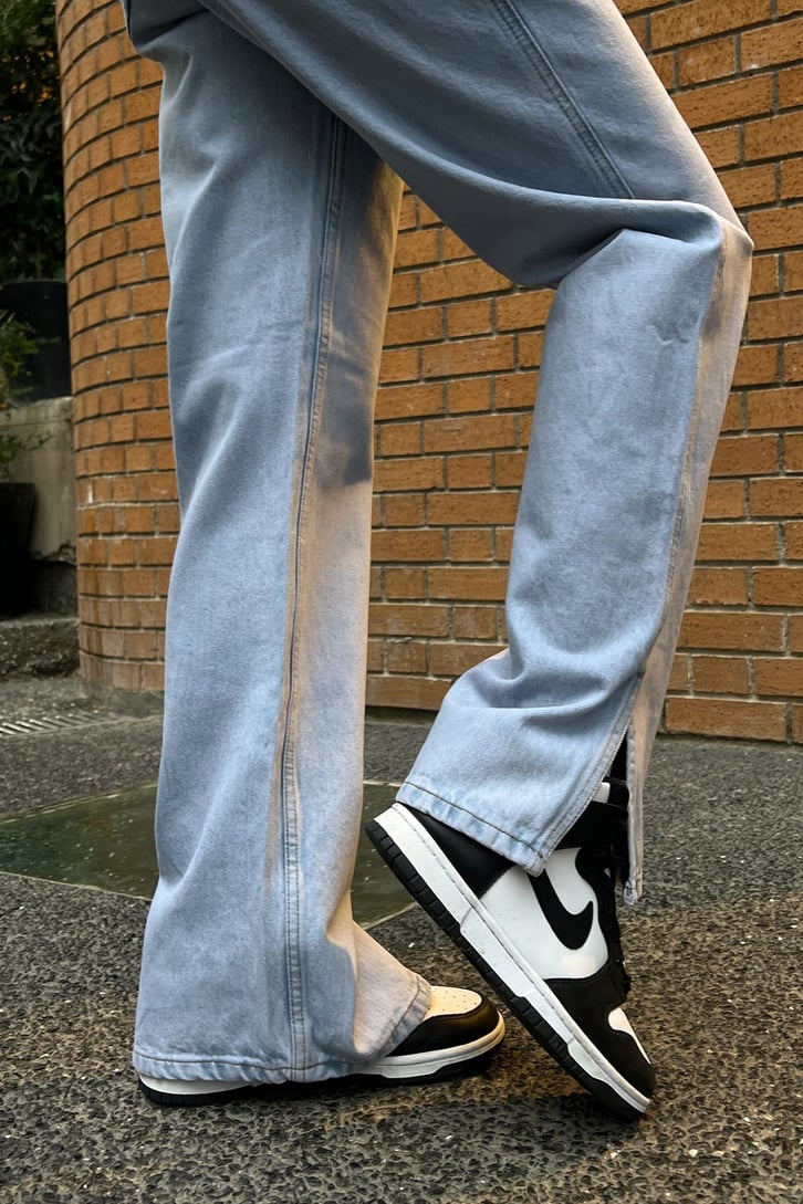 Yırtmaç Detay Mavi Baggy Jean
