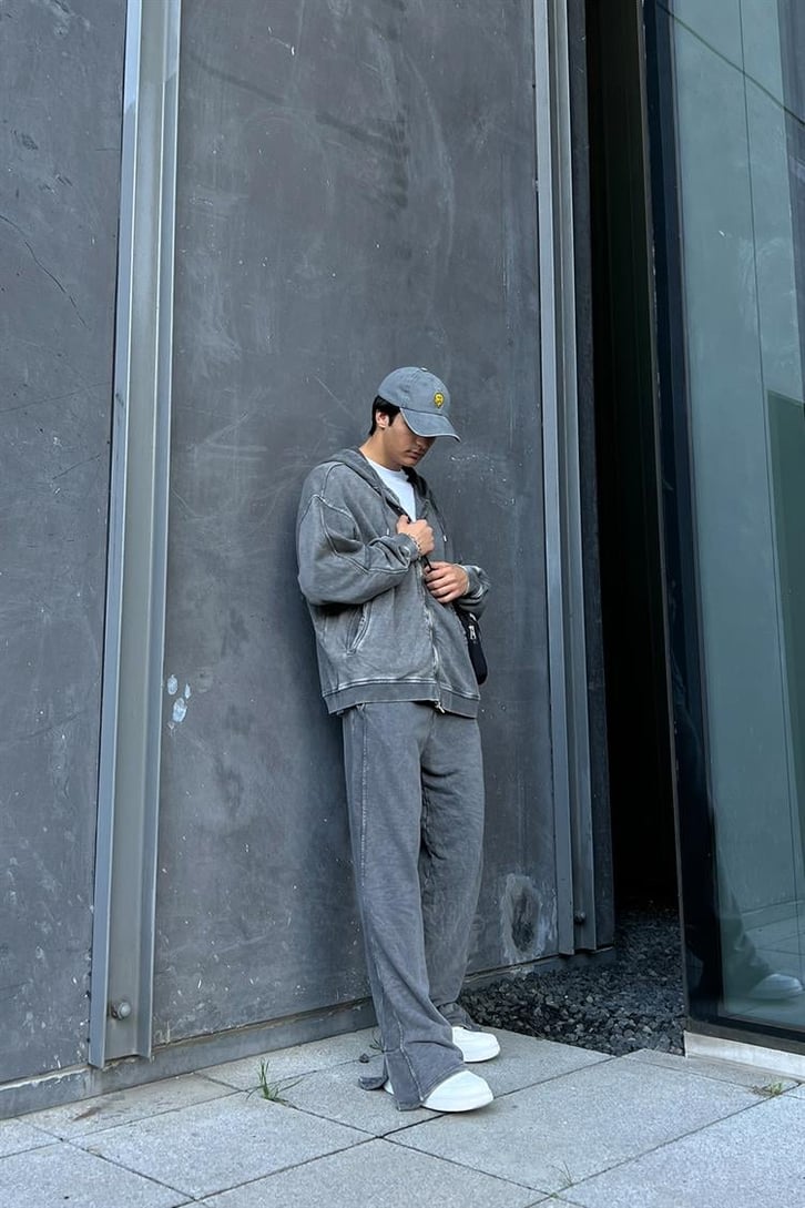 Yırtmaç Detaylı Antrasit Acid Wash Zipper Eşofman Takımı