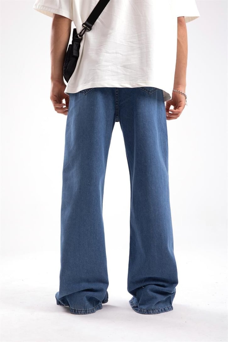 Yırtmaç Detaylı Baggy Jean