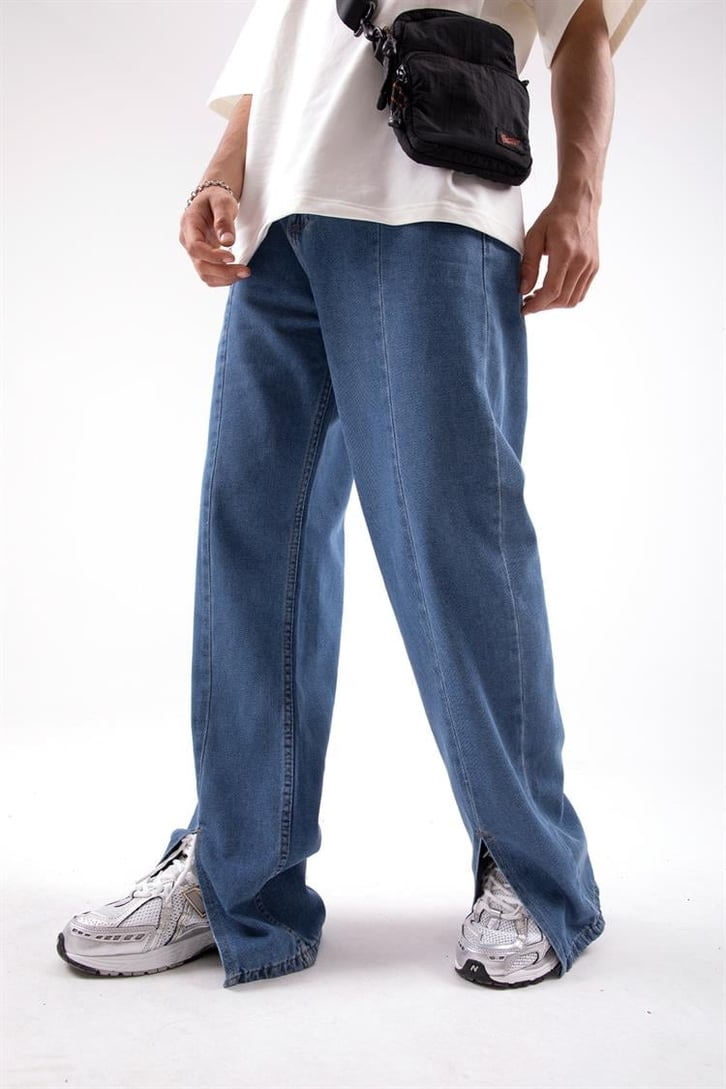 Yırtmaç Detaylı Baggy Jean