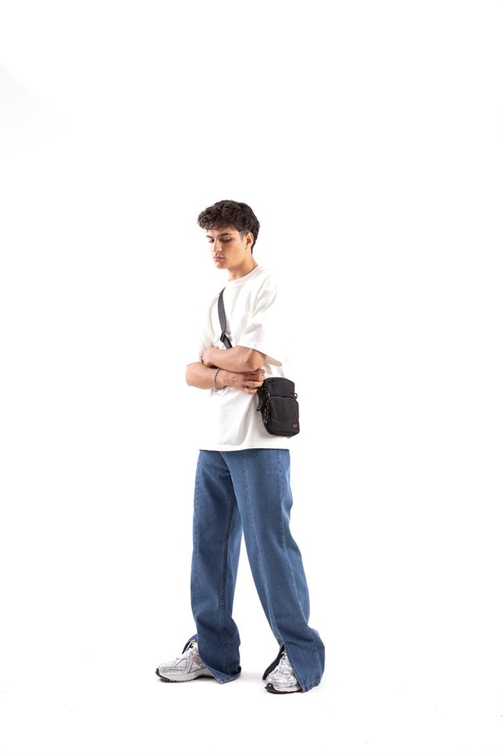 Yırtmaç Detaylı Koyu Mavi Baggy Jean