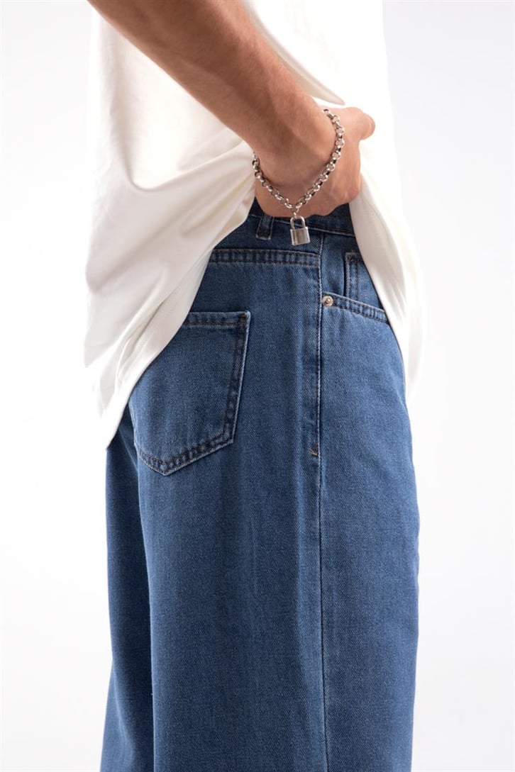 Yırtmaç Detaylı Koyu Mavi Baggy Jean
