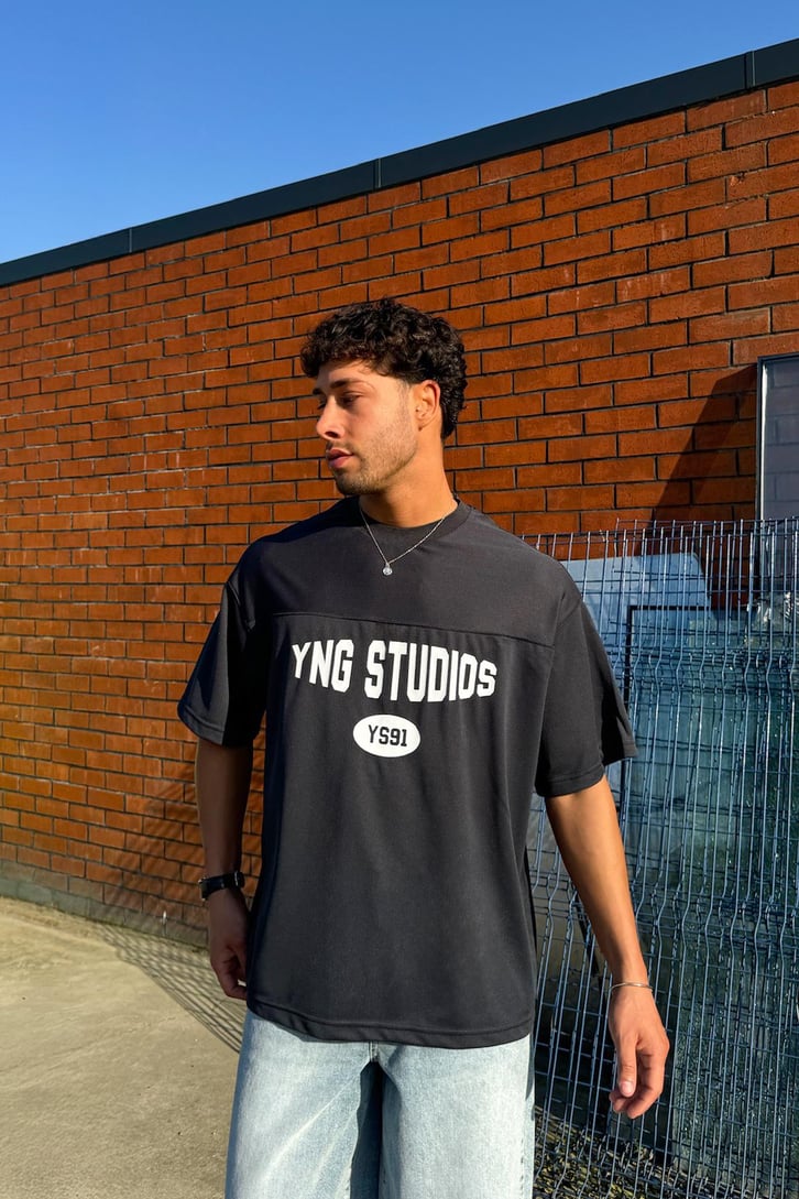 Yng Studios Bisiklet Yaka Forma