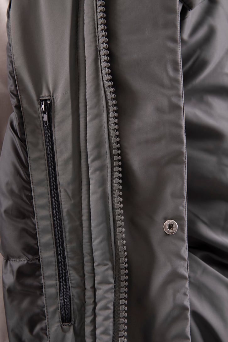 Yüksek Yaka Puffer Mont