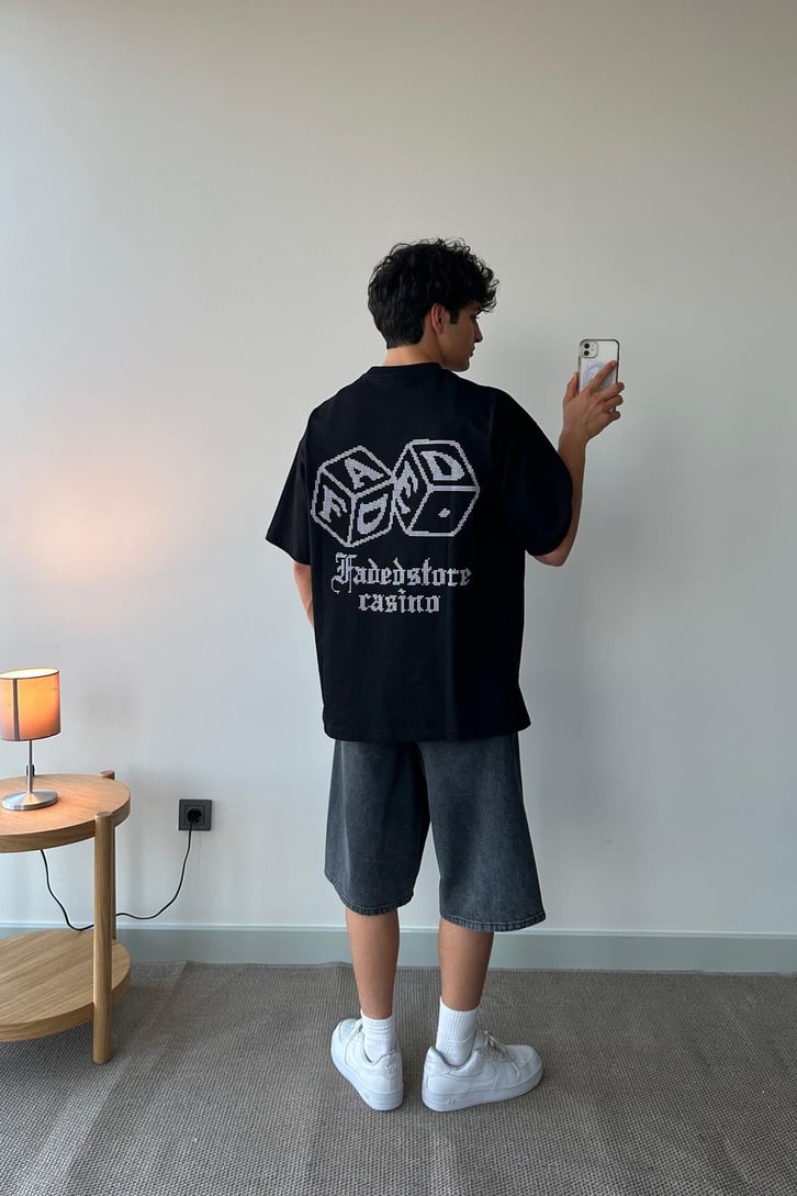 Zar Baskılı Siyah Oversize Tişört