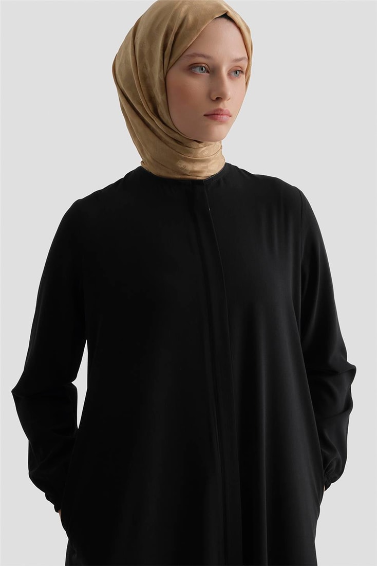 Basic Ferace Siyah