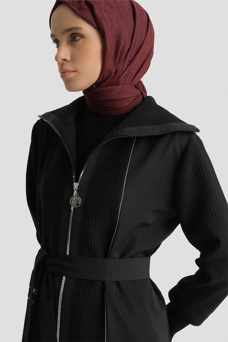 Armine Cep Detaylı Pardesü Siyah