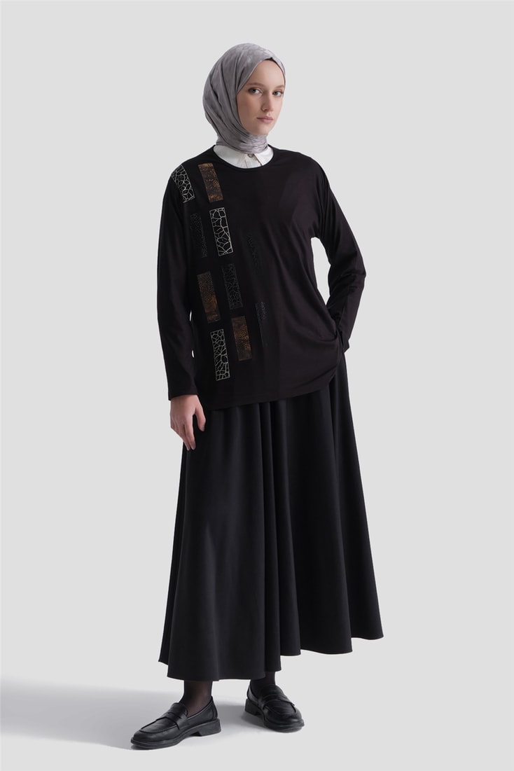 Armine Penye Siyah