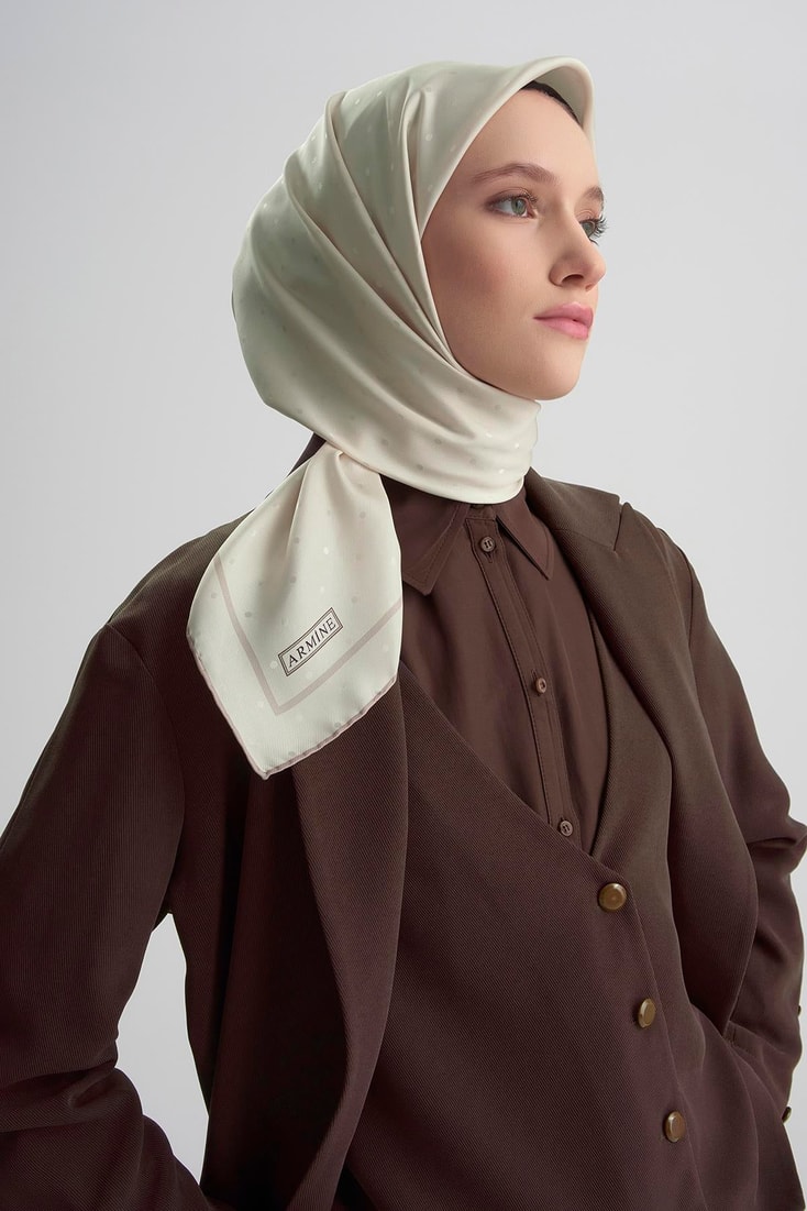 Armine Jakarlı İpek Eşarp Puantiyeli 21Ka8668 2 25