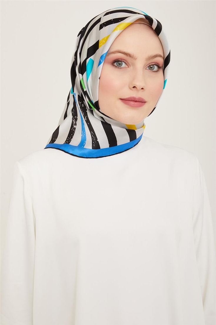 Armine Geometrik Desenli Twill İpek Eşarp 24Ya9101 2 01 