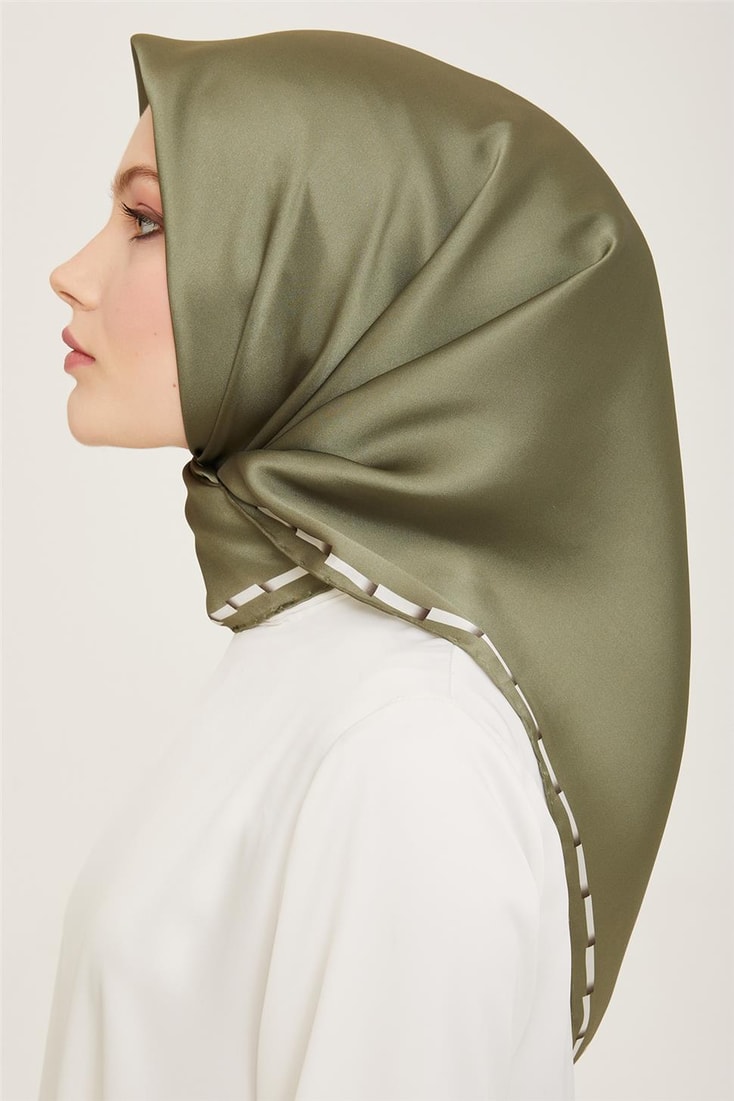 Armine Klasik Desenli Twill İpek Eşarp 24Ya9165 31 32