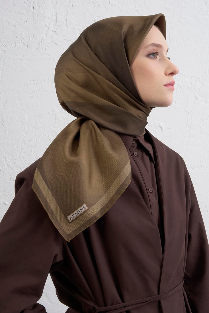 Armine Geometrik Desenli Saf İpek Twill Eşarp 9402D 55