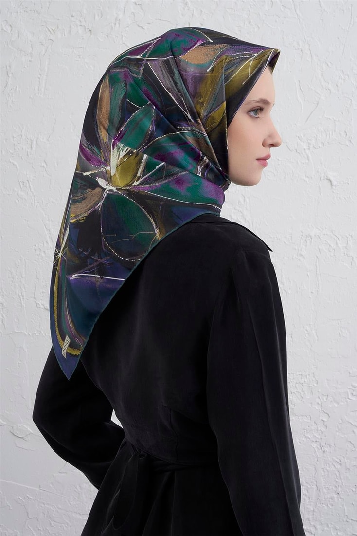 Armine Çiçek Desenli Saf İpek Twill Eşarp 9406D 84