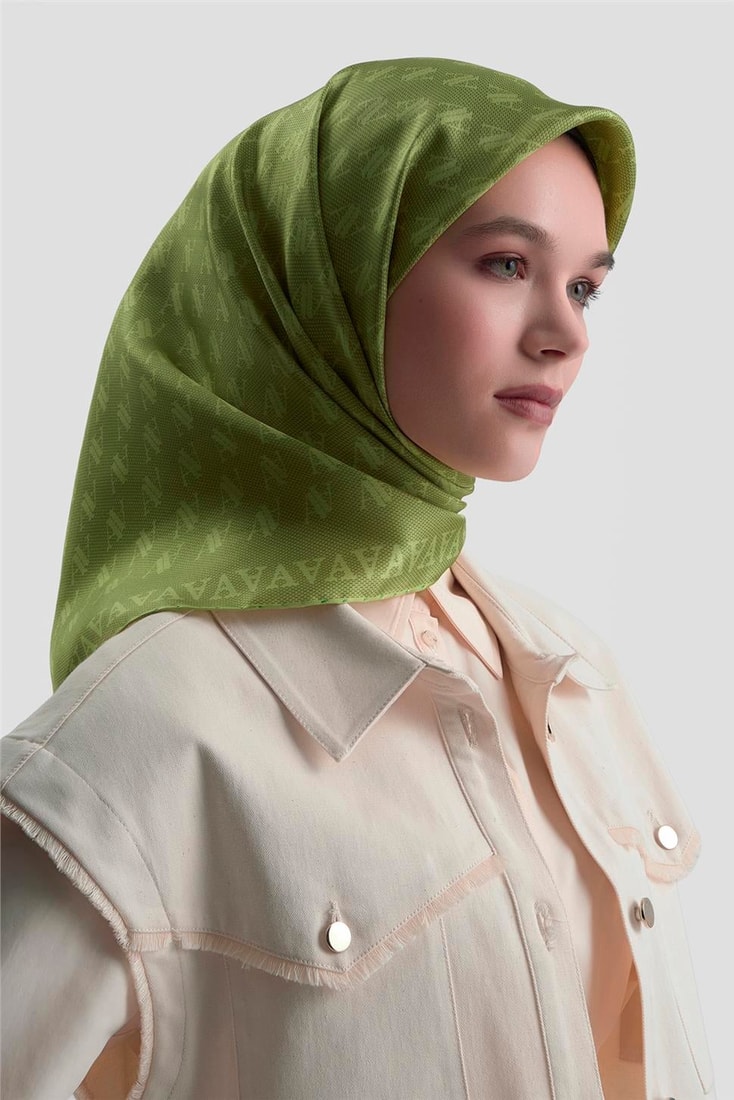 Armine Monogram Desenli Saf İpek Twill Eşarp 9412D 90