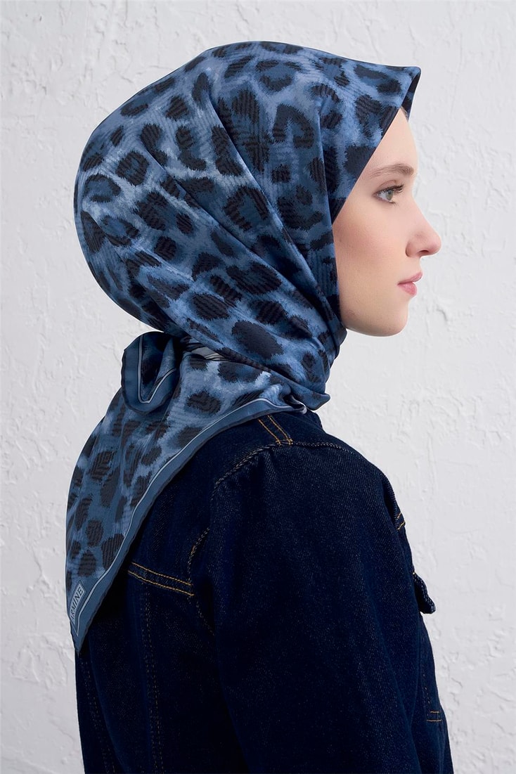 Armine Klasik Desenli Saf İpek Twill Eşarp 9425D 33 