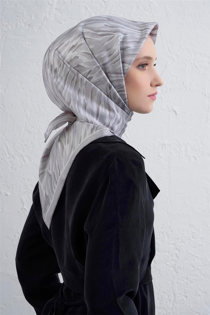 Armine Klasik Desenli Saf İpek Twill Eşarp 9435D 41 