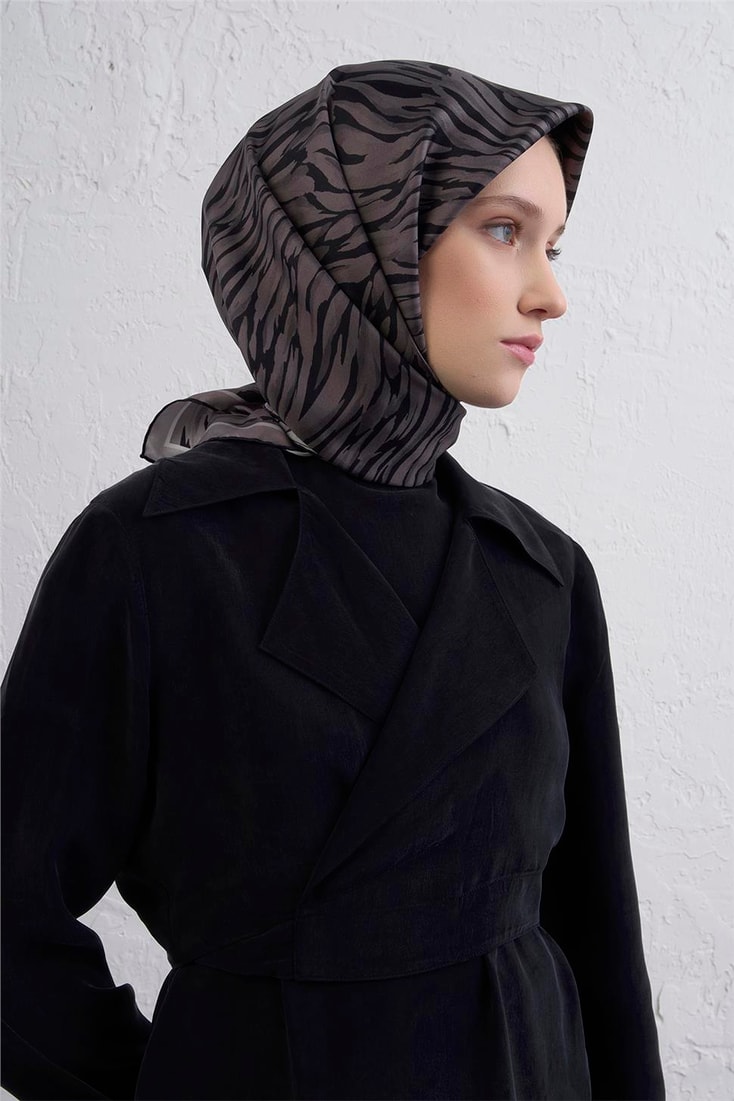 Armine Klasik Desenli Saf İpek Twill Eşarp 9435D 43 
