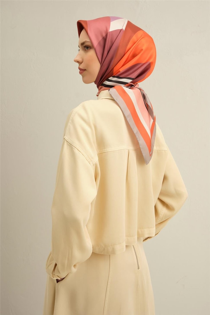Armine Geometrik Desenli Saf İpek Twill Eşarp 9313D 37