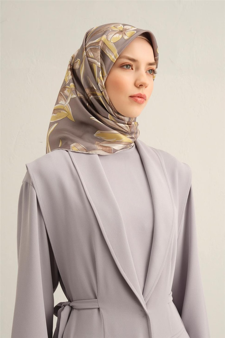 Armine Çiçek Desenli Saf İpek Twill Eşarp 9324D 35