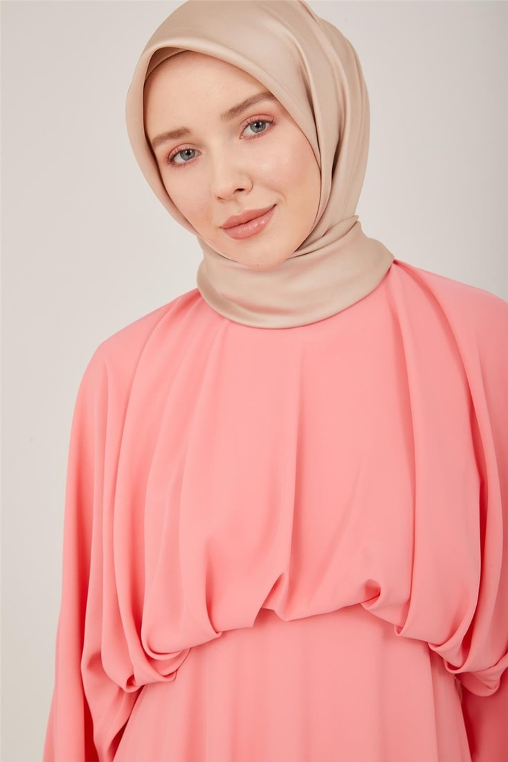 Armine Belinden Dökümlü Şık Elbise 23Y9601 Şeker Pembe