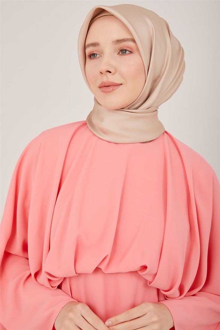 Armine Belinden Dökümlü Şık Elbise 23Y9601 Şeker Pembe