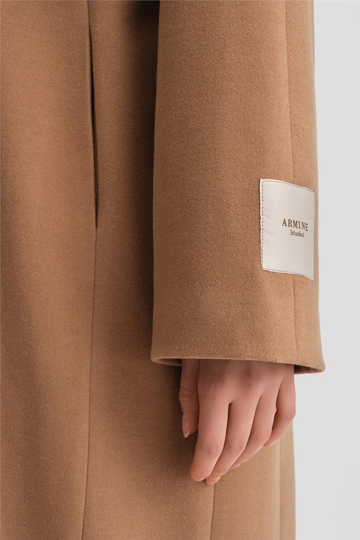 Armine Etiket Detaylı Kaban 24K8102 Camel 