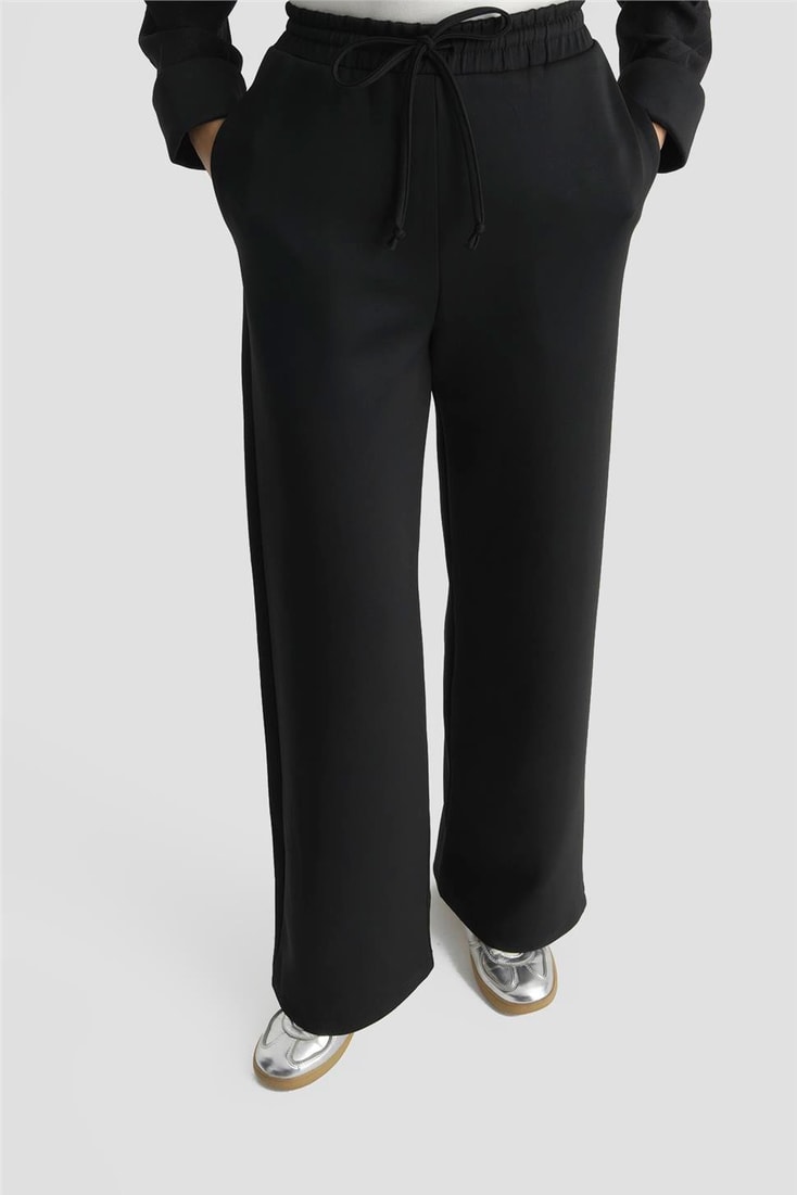 Armine Desenli Kapüşonlu Relax Takım Siyah