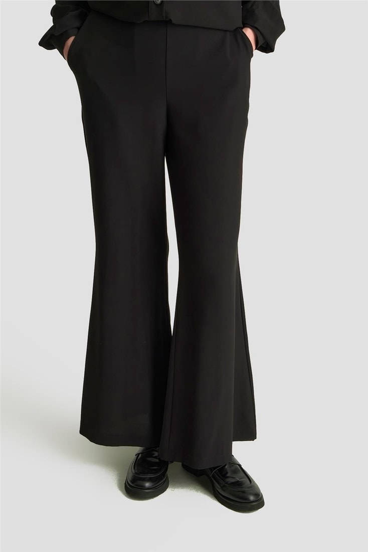 Armine Gömlek Yaka Önden Cepli Takım 25K6117 Siyah