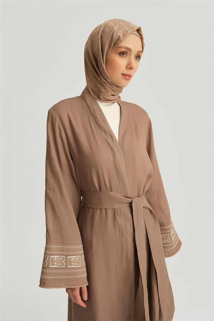Armine Nakış Detaylı Abaya 25YD4239 Vizon
