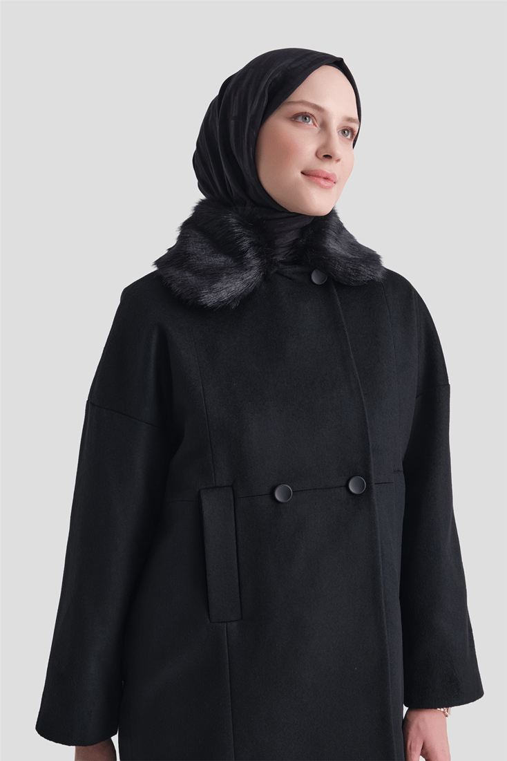 Kürk Yakalı Kaban Siyah 