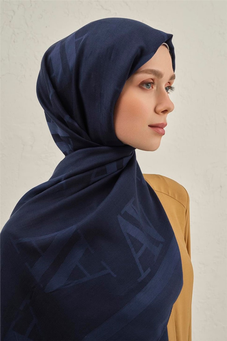 Armine Woolair Harf Monogram Şal 2 02