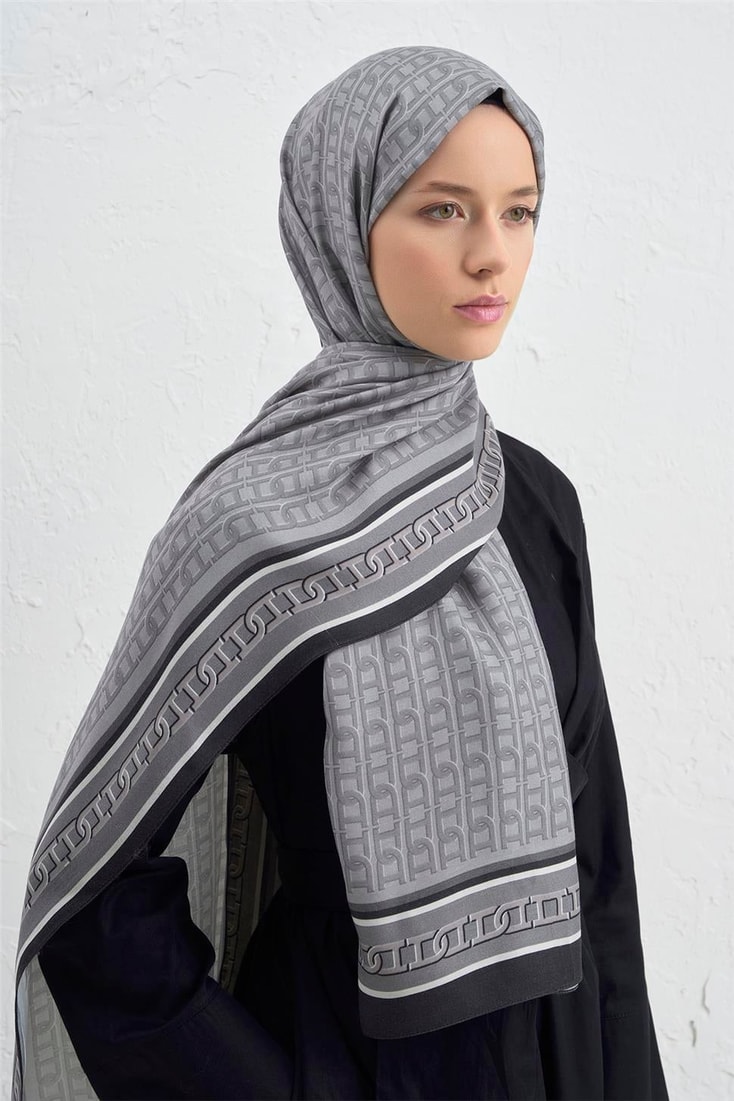 Armine İpek Tensel Monogram Şal 23