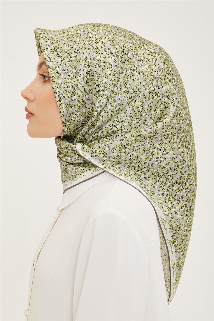 Armine Sura İpek Eşarp 23Ya8947 6 51