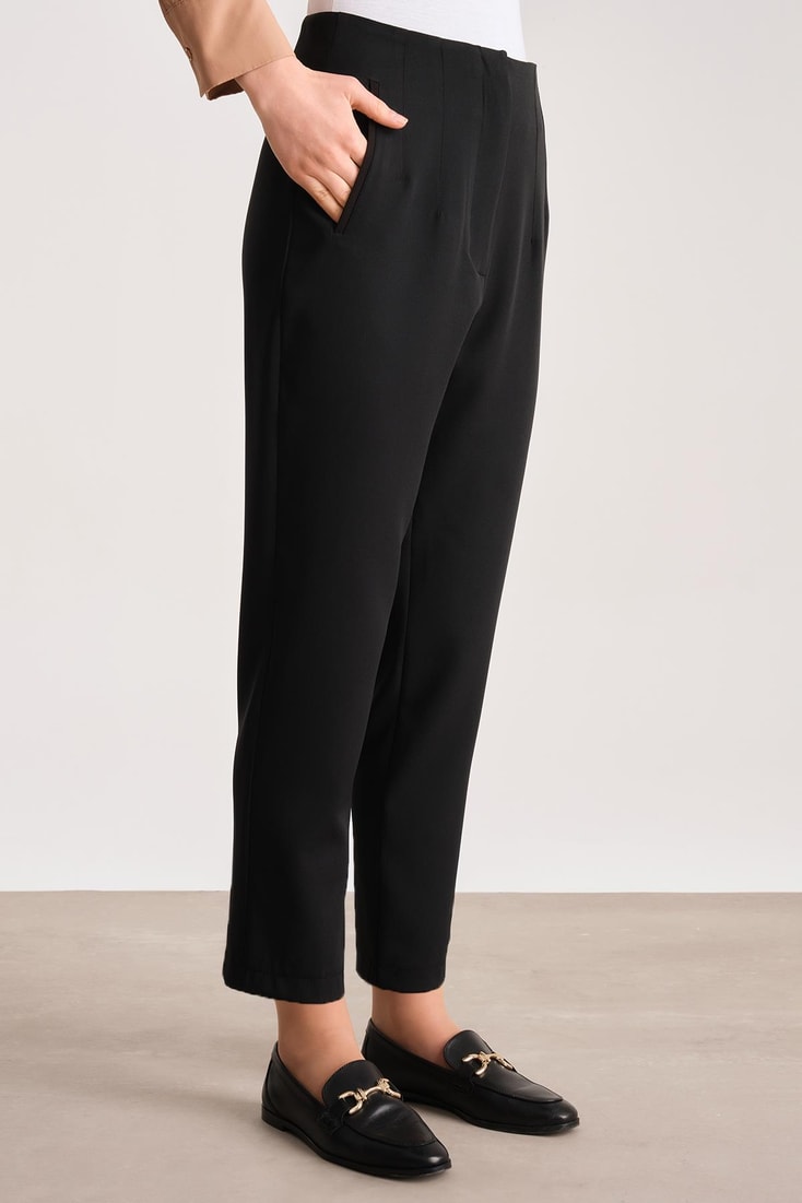 Armine High Waist Carrot Trousers Medium 2518 Black