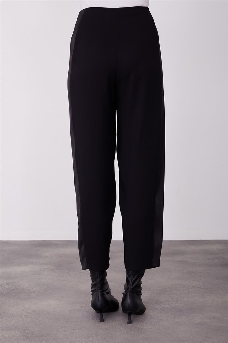 shiny garnished stylish trousers 23K2500 Black